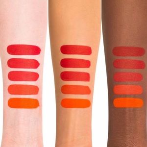 Kat Von D Makeup - Santa Sangre Everlasting liquid lipstick 6.6 ml Kat Von D Makeup - Santa Sangre Everlasting liquid lipstick 6.6 ml
